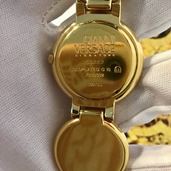 💎SOLD! LIKE NEW VERSACE 18k PLATED LIMITED ED WATCH - Picture 8 of 16